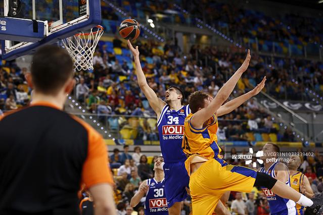 史密斯回应雄鹿队主帅里弗斯的“不公平”言论