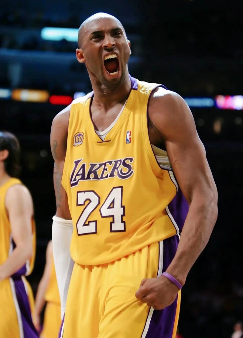 🚨🎙️鲁本·阿莫里姆谈及与利兹联的 rivalry：俱乐部每个人都在谈论这个话题，但我必须专注于如何在赛场内帮助球员。