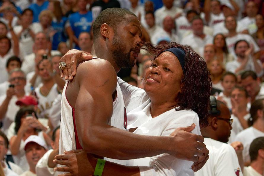 罗马诺：利物浦可能在今年夏天引进一名重要的中后卫